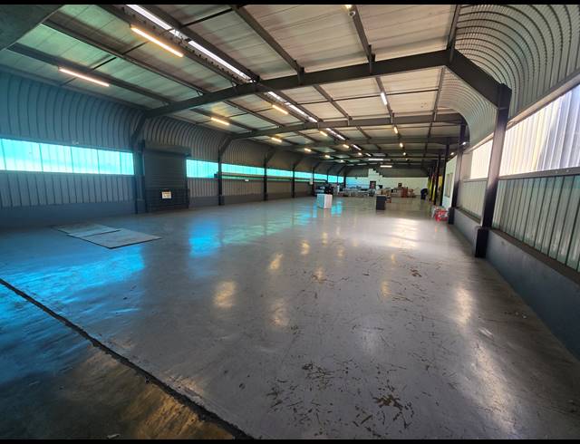 6,649M² WAREHOUSE FOR SALE IN MEADOWDALE
